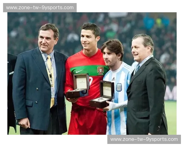 诸神之战：当C罗与梅西降临召唤师峡谷，谁才是真正的S级终结者？